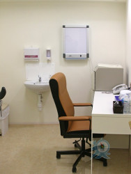 威爾斯綜合醫療中心(II)  Wales Integrative Medical Center(II)/Centro Médico Integrado Wales(II)