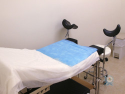 威爾斯綜合醫療中心(II)  Wales Integrative Medical Center(II)/Centro Médico Integrado Wales(II)