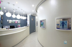 錫心醫療中心  LOVE HEART MEDICAL CENTRE  / CENTRO MÉDICO  AMAR  O CORAÇÀO   