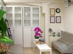 威爾斯綜合醫療中心(II)  Wales Integrative Medical Center(II)/Centro Médico Integrado Wales(II)